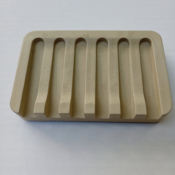 Decorative Concrete Soap Dish with Natural Sienna from the Ardennes Pigment