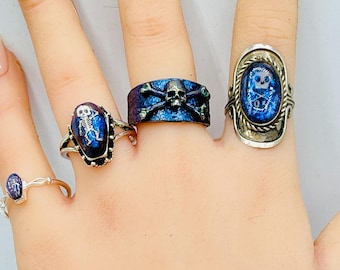 Gothic Color Change skull Memento Mori Ring: Antique Style Mourning Jewelry Ring