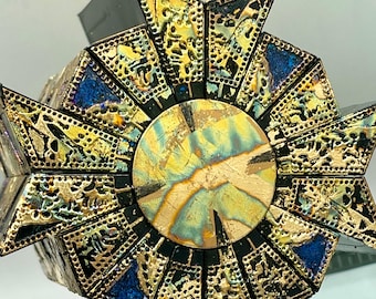 NEW Hellraiser Puzzle Box: Color-Shift Finish, Special Gift Inside