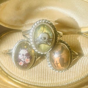 Gothic silver ring gothic labradorite silver ring with Stuart crystal style skulls dark memorial stone rings