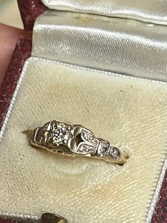 Antique Diamond 14kt Yellow Gold Ring size 7 - image 1
