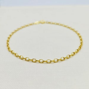 Dainty & Fine 9ct Yellow Gold 2mm Belcher Bracelet | 7.5 inch | Women&#39;s Ladies