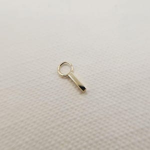 Pequeno delicado pingente inicial de ouro amarelo 9ct com letra I