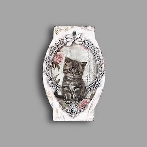 Viktorianische Kätzchen Wandkunst, Laternen-förmige Holzplakette, Vintage Katze Wohnkultur Geschenk - PinkNataArt