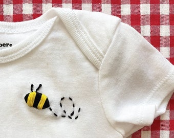 Hand Embroidered Gerber Onesie®™, Baby Gift, Buzzing Bee, Black, Yellow, Busy Bee, Baby Shower Gift, Bee Baby Outfit, Playful Bee