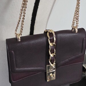 ALDO Burgundy Brown FauxPythonTrim Crossbody Handbag Chain Strap & Tassel EuC