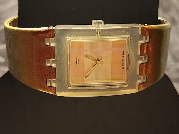 RARE Orig VINTAGE 2002 SWATCH Swiss Leather Band Watch 0332  display picture 3