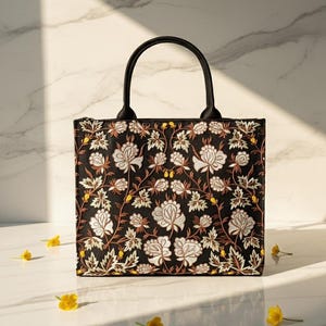 Hand-Embroidered Cicera Fabric Tote Bag – Floral Pattern, Lightweight Handmade Bag