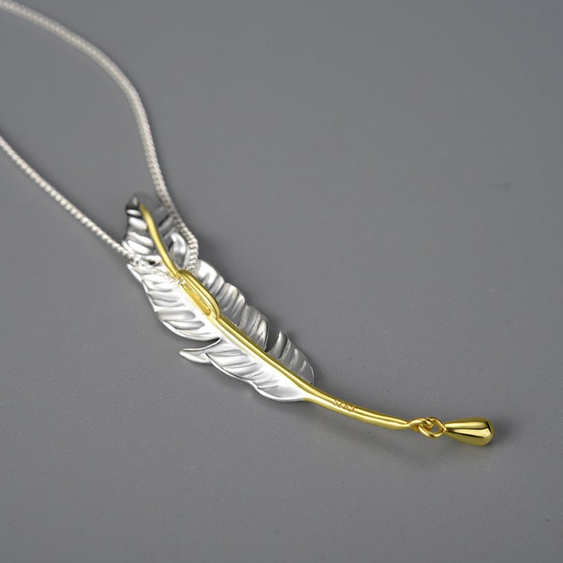 Elegant Feather Pendant Necklace, 18K Gold Plated, Flower Necklace for ...