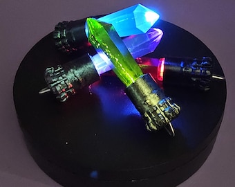 Kyber Crystals - Super Bright LED Keychain/Cosplay - Hand Painted Resin