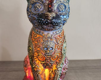 Sugar Skull Cat - Reverse Bright - Glowing Day of the Dead Resin Figure - Unique  Gift - LED Flame Effect - Glows in Dark