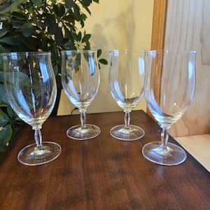 Set of 4- Vintage Crystal Iced Tea Goblet Tulip Pattern Faceted Stem 7 1/2&quot; Tall