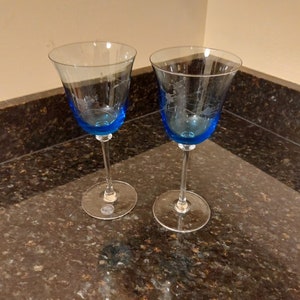 Ser of 2 - ARTLAND HAND BLOWN Wine Goblets 8 3/4&quot; Tall
