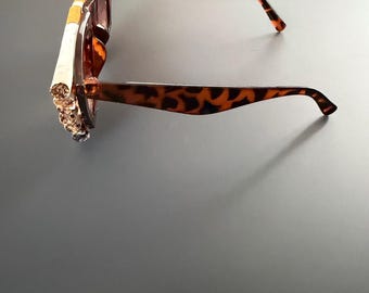 Cigarette Sunglasses. Lady Gaga Telephone-inspired Shades!