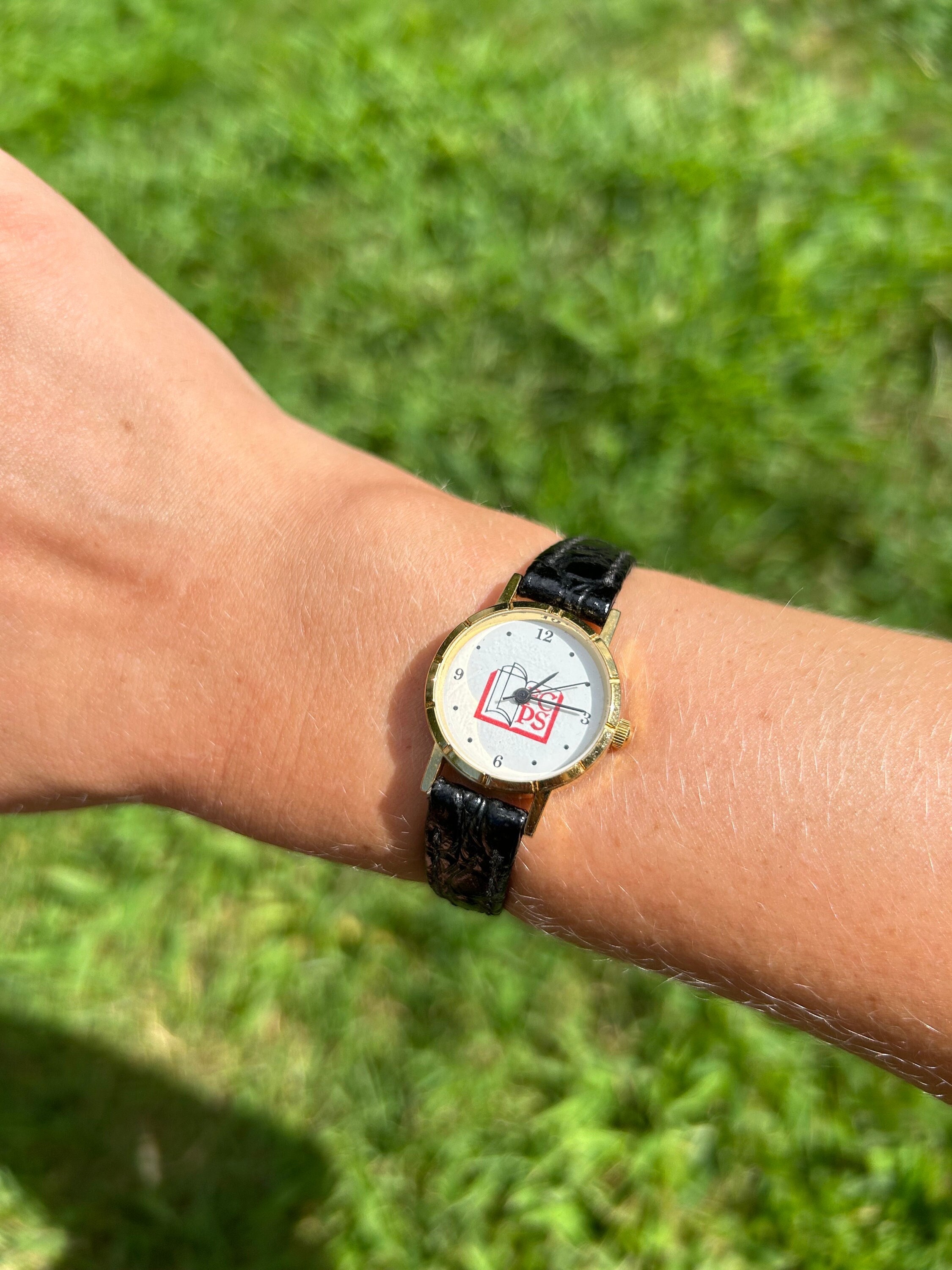Vintage Gold Buchliebhaber Uhr | Gesicht gold | funktioniert nicht | schwarzem Echtlederband | trendig