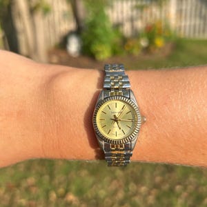 WORKING classic vintage Lindenworld watch | 1980s | duo tone | it’s giving Rolex