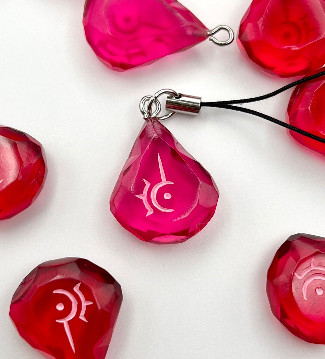 FFXIV Mini Red Mage Job Stone - Handmade Soul Crystal Charm - Etsy