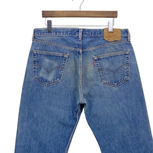 90s Vintage Levi&#39;s 501 Jeans: Medium Wash Denim, W35 L30