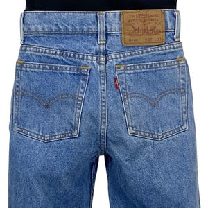 Vintage Levi&#39;s 505 Jeans: 90s High Waisted Light Wash Denim, W25 L27