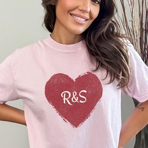 Personalized Valentine&#39;s Day Heart Shirt Custom Initials Shirt Red Heart Shirt Romantic Valentine&#39;s Love Shirt Newly Engaged Gift