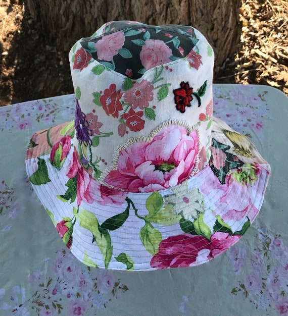 Floral Embroidery Floppy Top Hat: Reversible Recycled Cotton  display picture 2