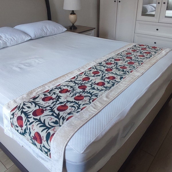 Handmade Bed Runner Pomegranate Pattern Beige&Red Colors 20/78"inches,Turkish Bed Runner.(For Bed Sizes Queen US/CA-55/80 or 60/80 inches).