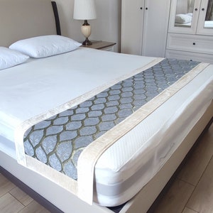 Handmade Chenille Bed Runner: Modern Pattern Gray -Beige Color, Queen / King Size