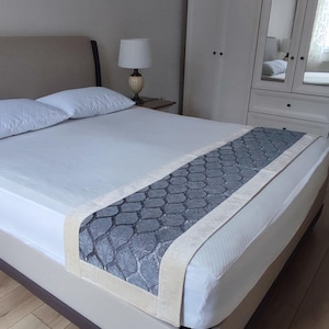 Handmade Gray and Silver Bed Runner: Modern Chenille Queen/King Size