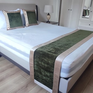 Bed Runner Set,Vintage Style Solid Green Color,1 Bed Runner 20/106&quot;inches & 2 Pillowcase 20/20&quot;inches(For King Bed US/CA 68/80-72/80).