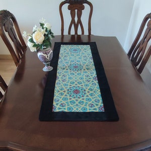 Handmade Turkish Table Runner: Turquoise Tile Pattern, Black Border (20x51&quot; inches)