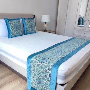 Bed Runner Set,Tile Pattern Turquoise Color,1 Bed Runner 20/106&quot;inches & 2 Pillowcase 20/20&quot;inches(For King Bed US/CA 68/80 or 72/80 inches)