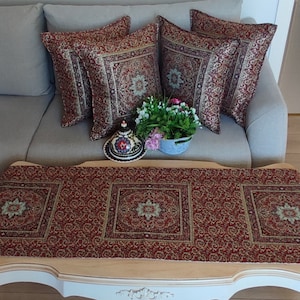 Pillowcases and Runner Set, Ceramic Pattern Red color, (4 pieces Pillowcases 17x17 inches and Table runner 1 piece 17x57 inches).