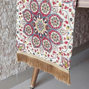 Medallion Pattern Table Runner: Beige Turkish Style, Fringed Ends (13x40&quot; inches)