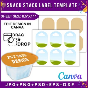 Op de afbeelding: Een digitale sjabloon voor het maken van snack-stack-etiketten. De sjabloon heeft een ontwerp met een blauwe lucht, witte wolken en groene heuvels. De tekst "DRAG & DROP" en "PUT YOUR DESIGN" is inbegrepen. De sjabloon is ontworpen voor gebruik met Canva en is beschikbaar in de formaten JPG, PNG, PSD, EPS en DXF. De bladgrootte is 8,5 inch bij 11 inch.