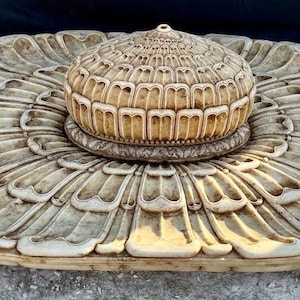 Old Mughal Inspired Fountain, Luxury Carved Sprinkler Fountain, Naag Feeni Designed Indoor Marble Fountain,Collectible Artwork,Garden Decor