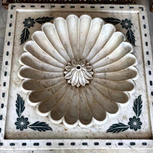 Marble FLoral Fountain,Garden Décor,Indoor Water Fountain,Luxury Carved Sprinkler Fountain,Mughal Inspired Fountain,Collectible Fine Artwork