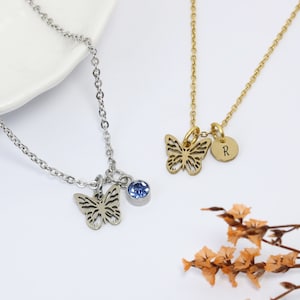 Collar de mariposa con piedra de nacimiento, collar inicial de mariposa personalizado, collar de letras personalizado con mariposa, joyería de mariposa