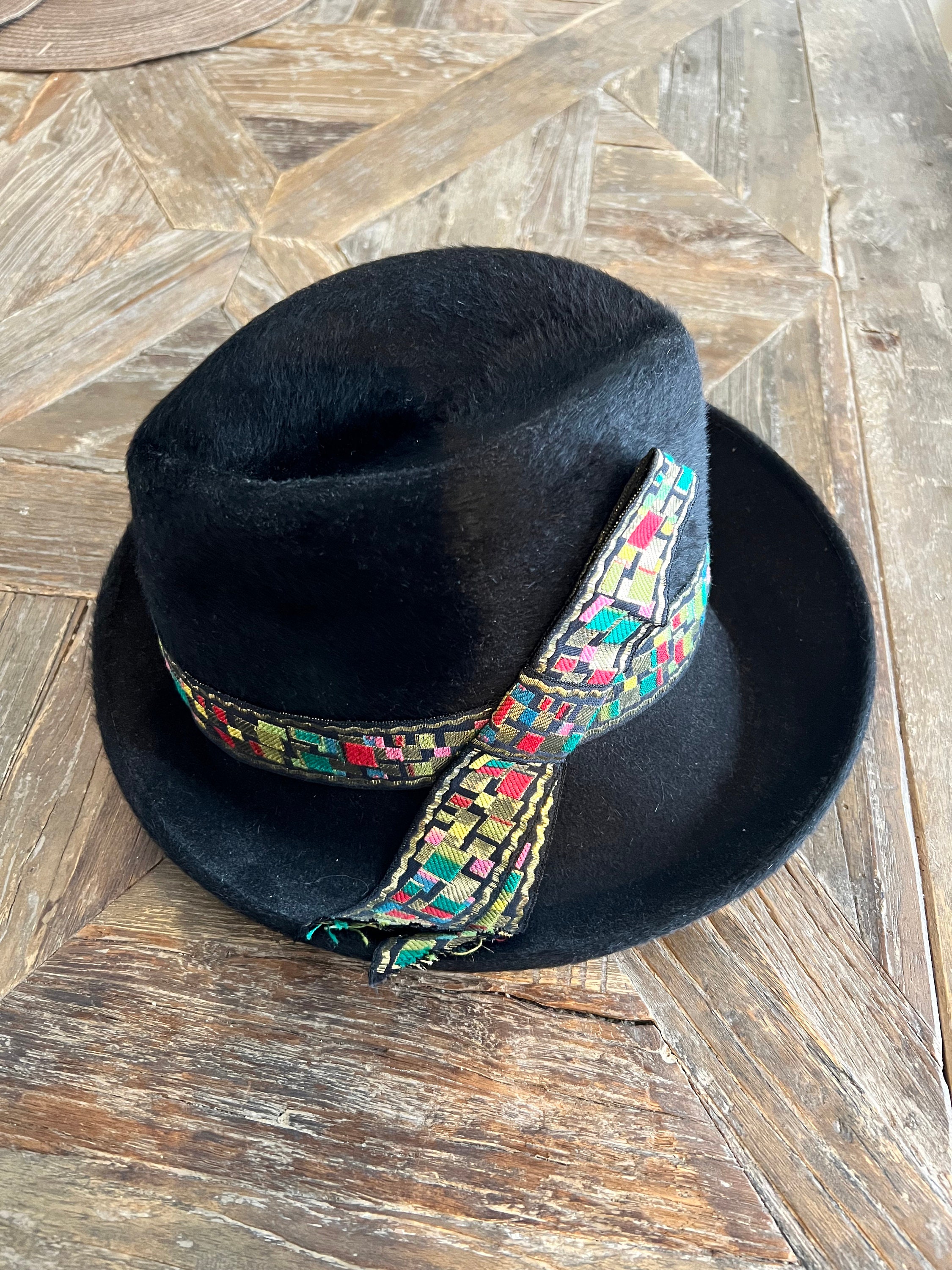 Vintage Dark Brown Felt Cloche Hat Leslie James California Cloche Green Original Vintage Hats for Women for sale | eBay main image 2