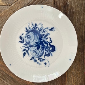Rosenthal Rhapsody Romance serving bowl by Bjorn Wiinblad studio line