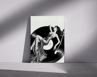 Vogue Poster Woman Art Poster - Hollywood Glamour