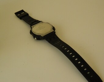 Vintage Casio W-740 Men's Digital Watch | Alarm, Electro
