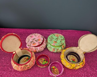 Thamboolam / Return Gift Ideas / Indian Pooja Gift ideas / Housewarming Gift ideas/Varalaxhmi return gifts/ Kumkum / Kundan Thread bangles