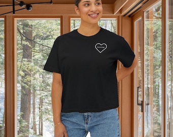Boring Heart geborduurd boxy graphic T-shirt | Hockey Romance geïnspireerd comfortabel crop T-shirt in diverse kleuren