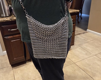 Chainmail handbag with flap