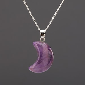 Natürliche Amethyst Halbmond Halskette, Lila Quarz Neumond Halskette, strukturierter Naturstein Mond Anhänger, kundenspezifische Anmerkungskarte