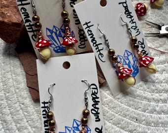 Pilzohrringe | Ohrringe aus Kupferdraht | Hämatitperlen | Fairycore-Waldschmuck