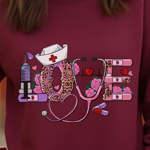 Nurse Love, Colorful Nurse Art, Nurse Gift, Valentine Nurse  Unisex Heavy Blend™ Crewneck Sweatshirt