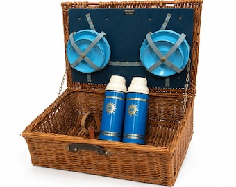Vintage Sirram Wicker Picnic Basket – British Mid-Century Travel Hamper with Thermos