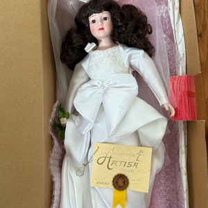 Artisan Collection Porcelain Doll, Catarina No. 259, Porcelain Doll, Vintage Porcelain Doll, Brides of The World, Porcelain Bride Dolly