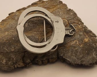 Bergamot Brass Works Handcuff Belt Buckle 1981 VINTAGE